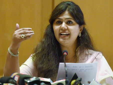 Pankaja Munde in fresh row over 'threat' audio clip