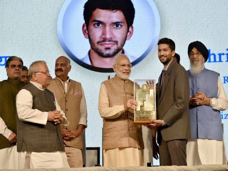 Narendra Modi condemns atrocities on Dalits; promotes entrepreneurship among youngsters