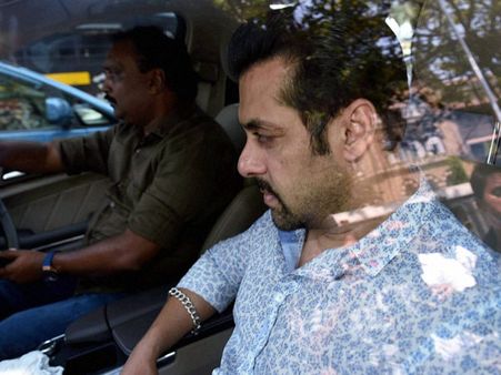 Salman visits slum as part of drive against open defecation