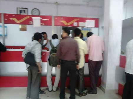 Currency exchange- Post offices struggle to cope up