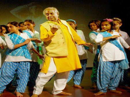 I don't believe in fusion: Kathak legend Birju Maharaj