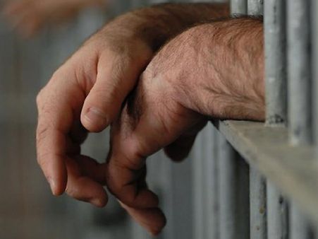 2 arrested in Australia over terror links