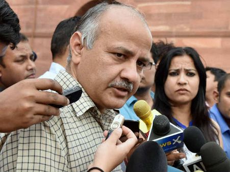 Demonetisation has hit trade, says Manish Sisodia at Trade Fair