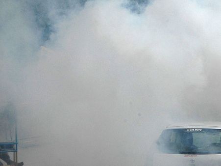 Centre, Delhi govt shifting blame on air pollution issue: NGT