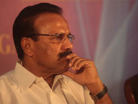 A grieving Sadananda Gowda says hospitals should have accepted old currency