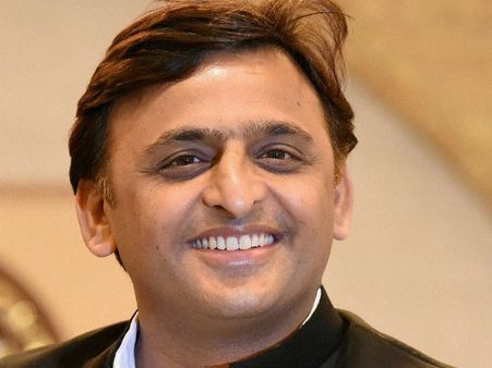 Akhilesh announces compensation for demonetisation 'victims'