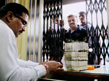 Lashkar demonetised: Search for 3 operatives launched