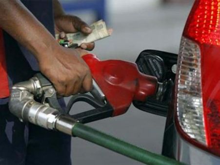 Manipur petrol vends run dry, Nagas continue with blockade