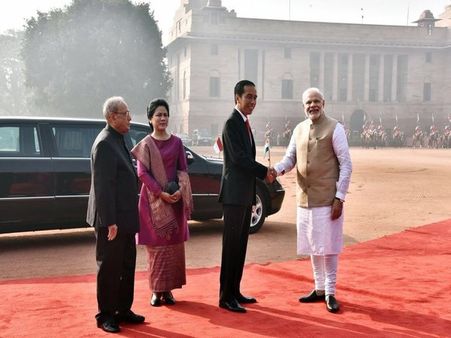 India-Indonesia sign agreements on strengthening defence, economic ties