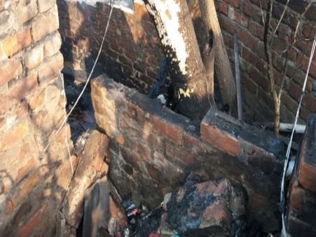 Two killed in Kolkata slum fire