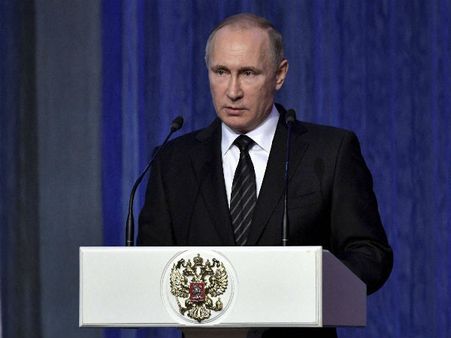 Putin launches natural gas pipeline supply to Crimea