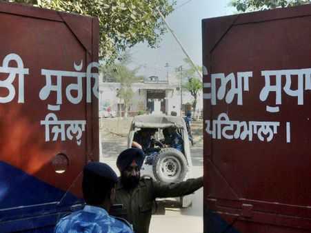 Prisoner who escaped from Punjab's Nabha jail held in Indore
