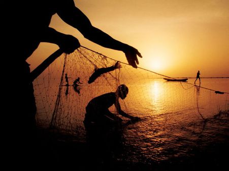 Tamil Nadu: Fishermen in 5 districts begin indefinite fast