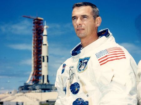 Last man on the moon, Eugene Cernan, dies