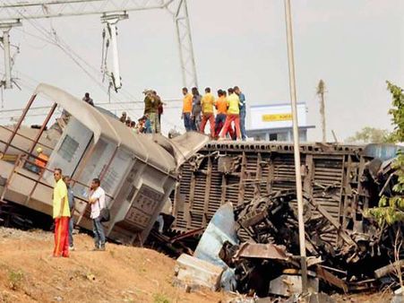 Indian intelligence fears Naxals may replicate ISI’s methods