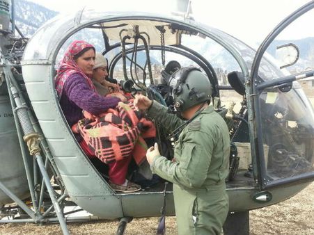 In Pics: IAF pilots save the day, rescue 10 people from snowbound Kishtwar
