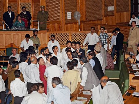 BJP leader demands Sonia, Rahul's apology over ruckus in J-K assembly