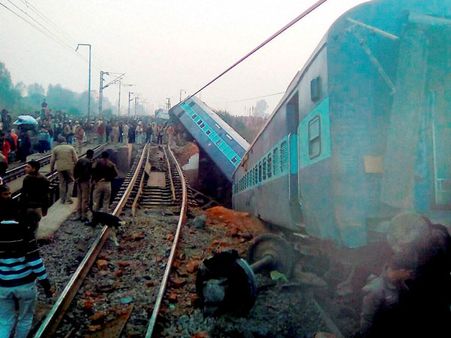 Gujarat: Train accident averted