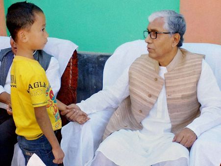 Tripura CM slams Mamata for dragging his name in chit fund scams