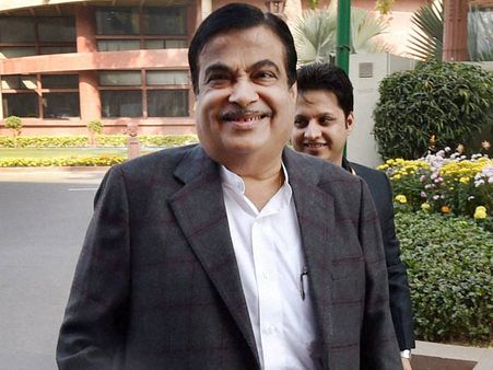 More people have died on roads than all wars India has fought: Gadkari