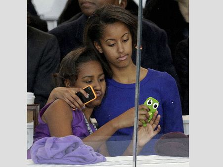 Bush twins write heartwarming open letter to Obama sisters