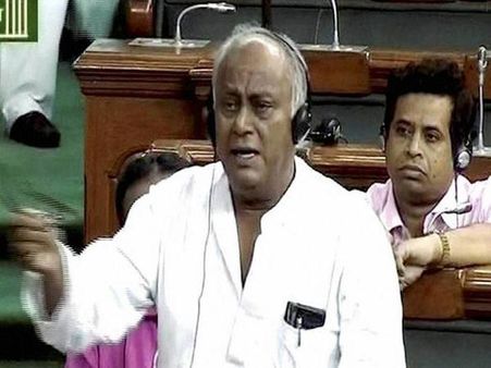 Demonetisation: TMC pulls up RBI guv for not divulging amount returned