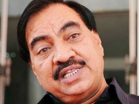 Ex-minister Eknath Khadse appears before land grab probe panel
