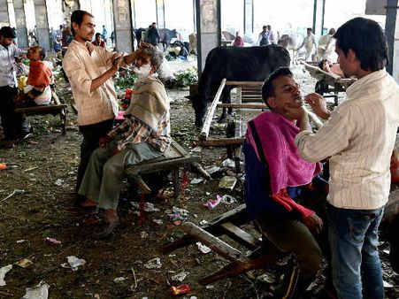 Govt to launch an App for barbers