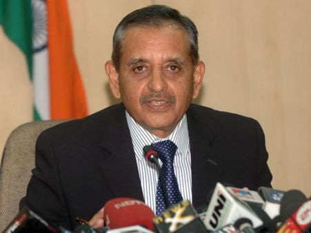 What is your shirt size, Qureshi had asked former CBI director Singh