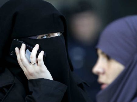 Muslim cop harassed at NYPD for wearing hijab