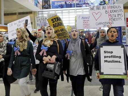 Asylum seekers from US head for Canada