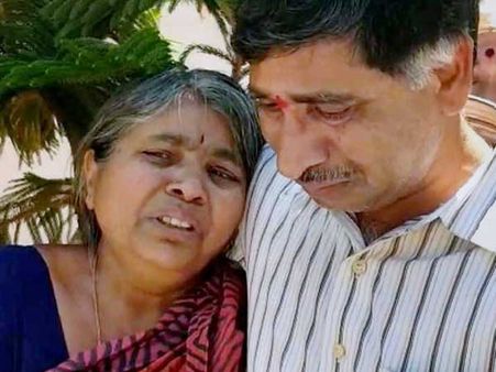 Srinivas Kuchibhotla's mortal remains brought to Hyderabad