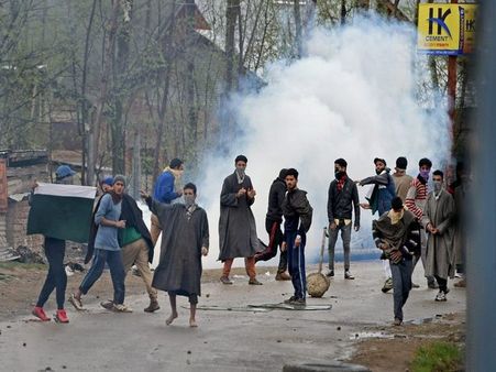 An army veteran’s emotional appeal to Kashmiri youth