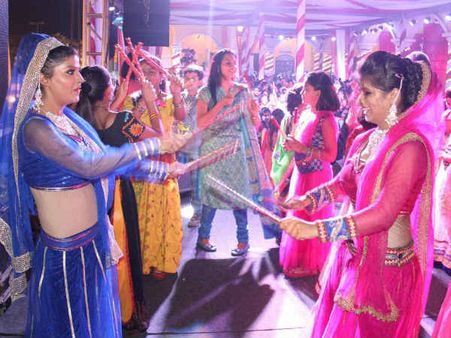 Modi greets people on <i>Gudi Padva</i>,<i>Navreh</i> and <i>Navratri</i>