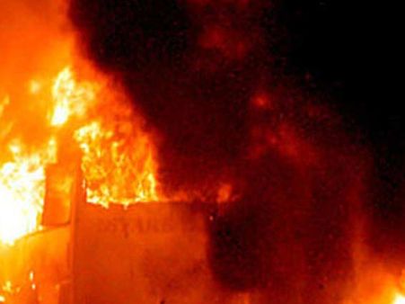 US man tries to burn Indian-Americans' store