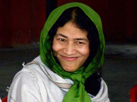 Srinagar: Irom Sharmila calls on Mehbooba Mufti