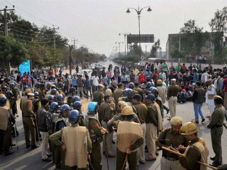 Deadlock between protesting Jats and Haryana govt continues
