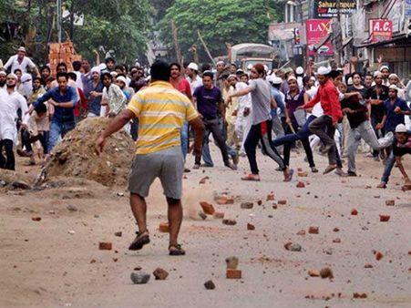 UP: Violent clash erupts over land dispute in Muzaffarnagar; 8 injured