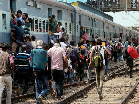 Vikalp scheme: Waitlist passengers can travel in premier trains from April 1