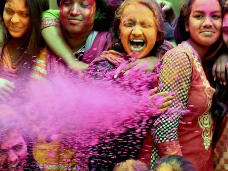 <i>Pinjra Tod</i>: Delhi University hostels bar girls from stepping out on Holi