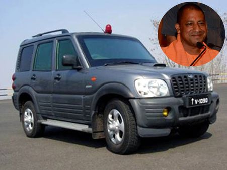 Yogi Adityanath bans <i>Lal Batti</i> culture in UP