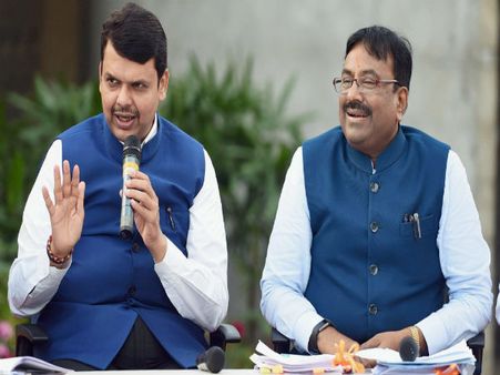 Devendra Fadnavis: Maharashtra will study UP's farm loan waiver model