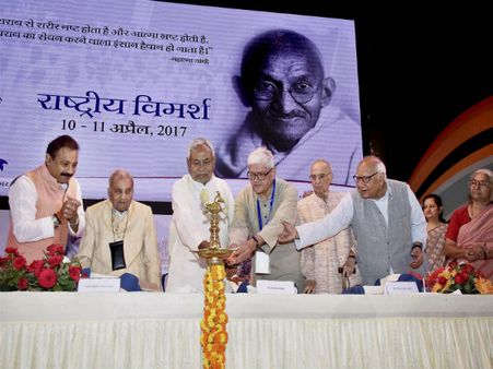 Nitish Kumar govt plans to knock all houses with Gandhian philosophy