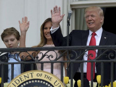 When Melania saved Trump from an embarrassing gaffe during national anthem