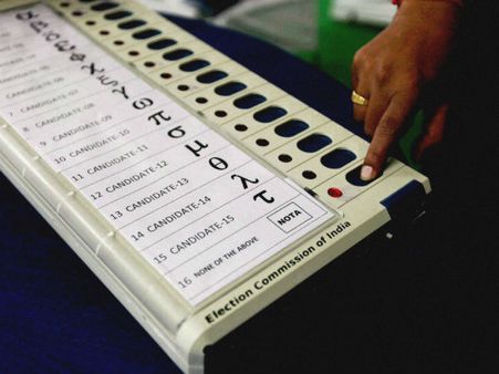 Delhi MCD Election 2017: AAP opposes use of EVMs brought from Rajasthan