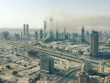 Massive fire breaks out near Dubai Mall