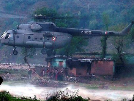 Kashmir floods: Indian Army to rescue again