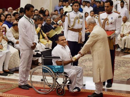President Pranab Mukherjee confers Padma awards 2017