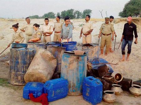 MP: Shifting of liquor shop triggers clash in Bareilly