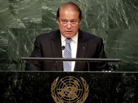 Pakistan: Nawaz Sharif narrowly escapes jinxed April's fate